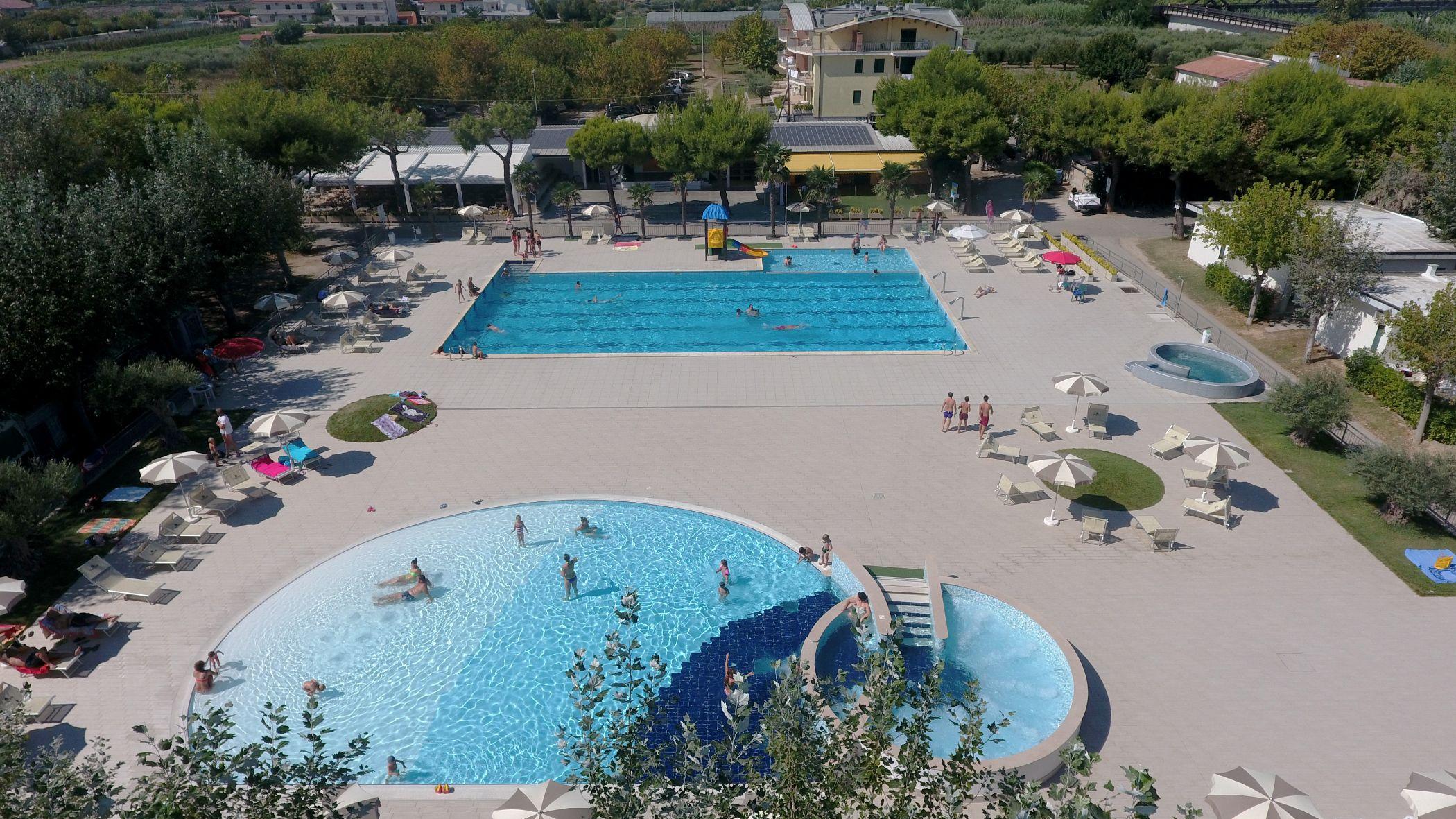 Stork Camping Village Roseto Degli Abruzzi Bagian luar foto
