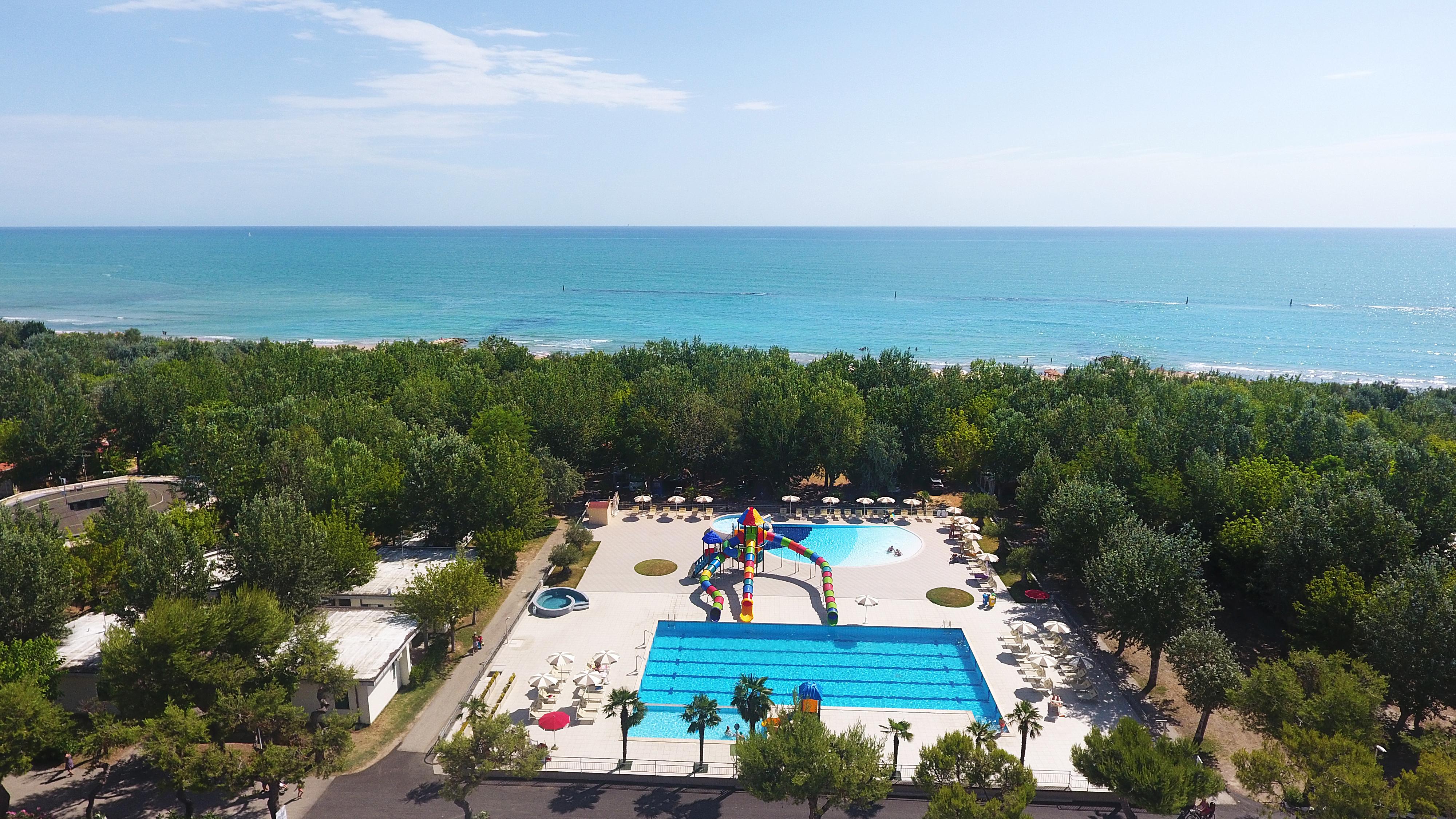 Stork Camping Village Roseto Degli Abruzzi Bagian luar foto